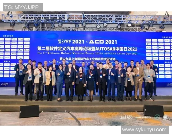 重磅专题:探索WE品牌包夹革新带来的时尚潮流新风向 重磅专题:探索WE品牌包夹革新带来的时尚潮流新风向